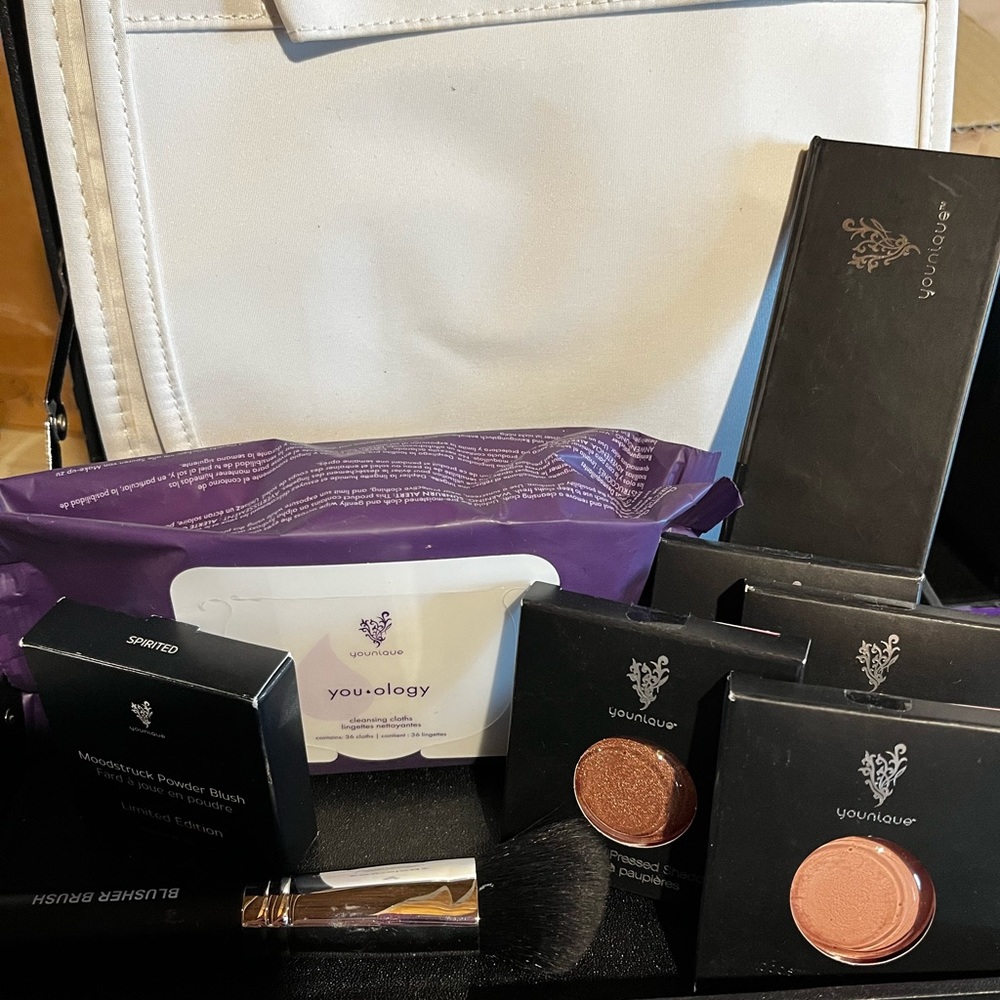 New make up bundle with discontinued items!